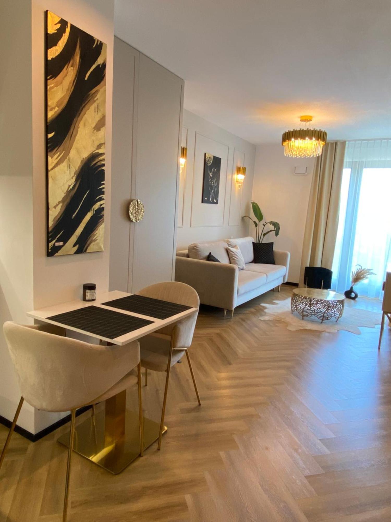 Lux Stays By Torres At K39 Kraków Zewnętrze zdjęcie